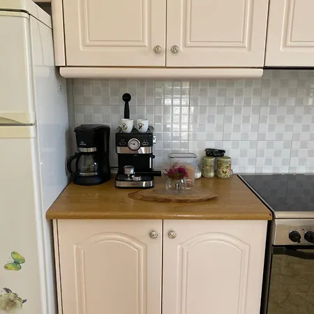 Apartman Maria Cozy 30m From The Sea Pijanósz Kámbosz